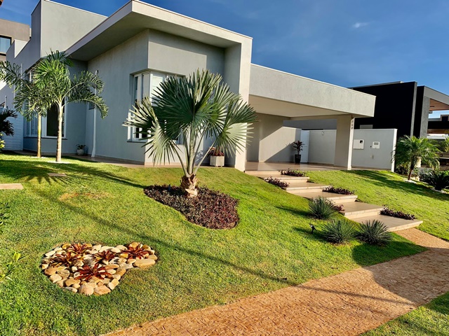 Condominio Alphaville – Casa Terrea – 557 m2 – 3 suites amplas – Completa – Energia fotovoltaica – Codigo CS373